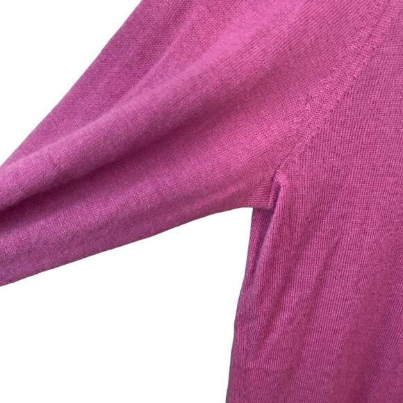 Neiman Marcus The Cashmere Collection Crewneck Long Sleeve Top in Size Medium - Picture 8 of 11